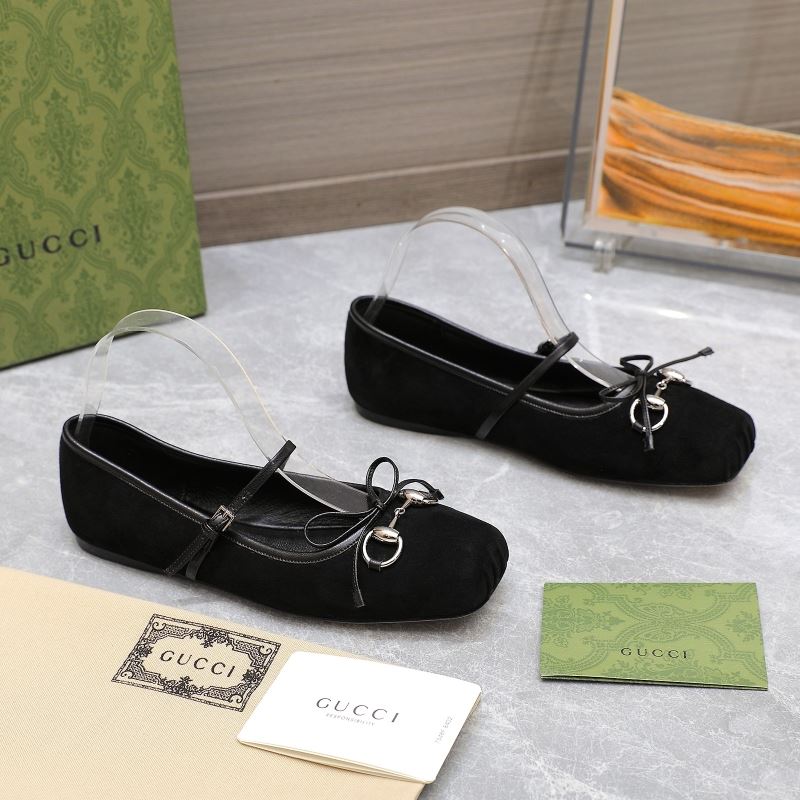 Gucci Flat Shoes